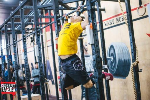 Студентам на карты Local и Full скидка 5% на карту  6 месяцев , 10% на карту 10 месяцев. Для записи на тренировку звоните - 093 999 88 99